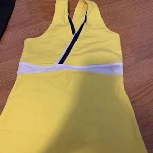 Lululemon top